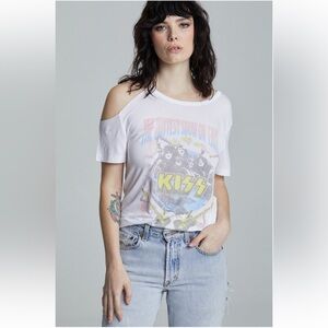 Recycled Karma Hottest Show On Earth Cold Shoulder Kiss Fitted Tee